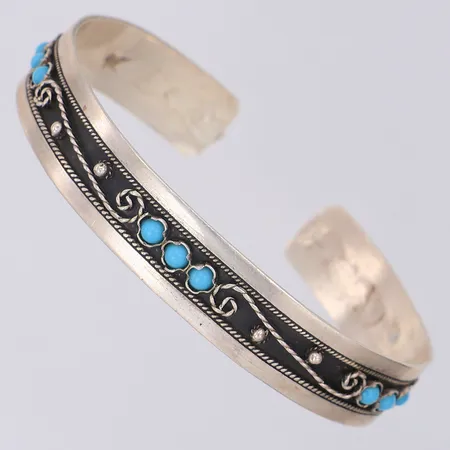 Armband stelt turkosa stenar 58mm x 46mm, silver 830/1000 Vikt: 10,6 g
