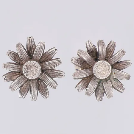 Örhängen blommor 12mm Guldsmedsservice Handelsbolaget, silver 925/1000 Vikt: 2,1 g