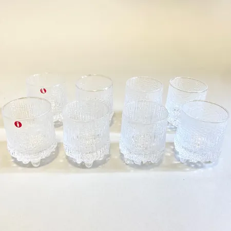 8 Snapsglas iittala Ultima Thule höjd 5cm Ø4,5cm, design Tapio Wirkkala Skickas med paket.