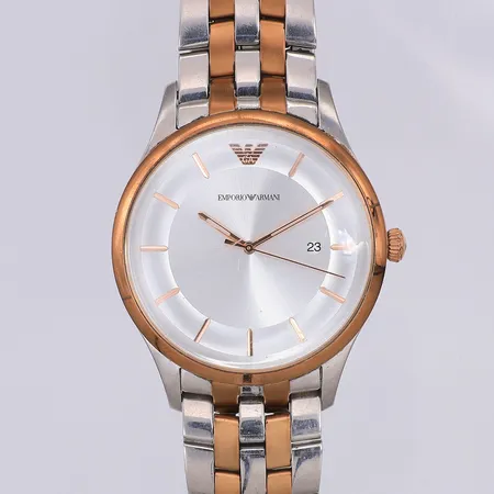 Herrur Emporio Armani stål roséfärgade detaljer quartz Ø43,1mm, AR-11044, 251704, datum, original stållänk 16,5cm, batteribyte krävs, inga tillbehör Skickas med postpaket.
