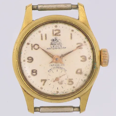 Damur Lejon förgylld stål manuell Ø22,6mm, 9003, repor, saknar armband, inga tillbehör