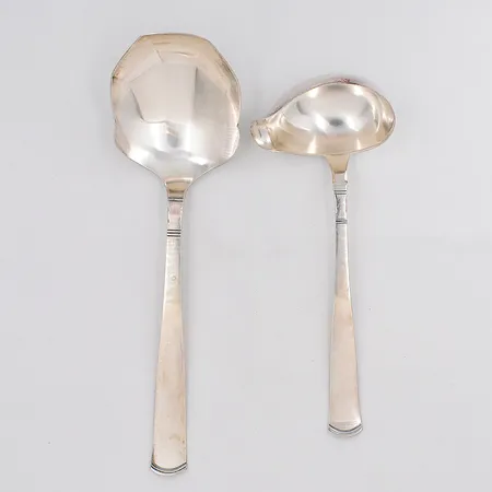 Såsslev modell Rosenholm längd 17,5cm serveringssked längd 21cm silver 830/1000 Vikt: 124,3 g