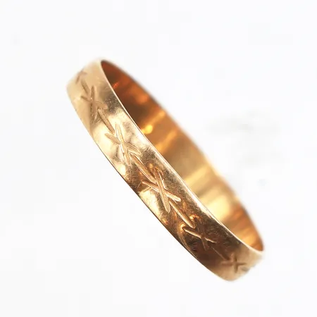 Ring, defekt, gravyr, 18K. Vikt: 1,4 g