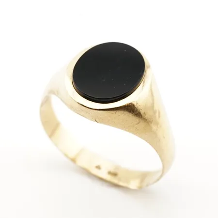 Ring m svart sten, stl 21(65), bredd 15mm, 18k Vikt: 3,1 g