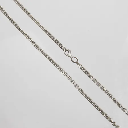 Kedja Ankar längd: 46cm, bredd: 3,5mm, en ögla i oädel metall, silver 925/1000, bruttovikt 20,2g Vikt: 20,2 g