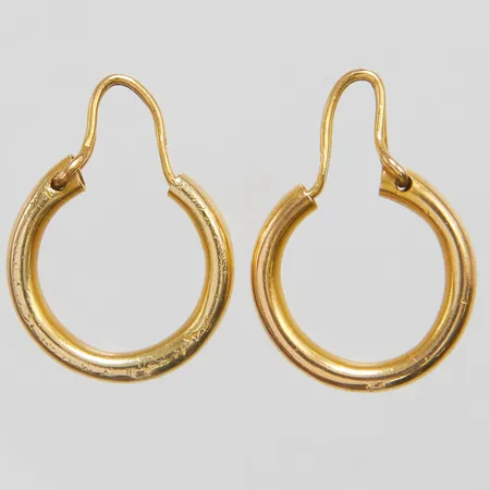 Örhängen creoler, ihåliga, Øca.17,5mm, bredd: 3,2mm, repiga, skeva krokar, bucklor, 18K Vikt: 4,3 g