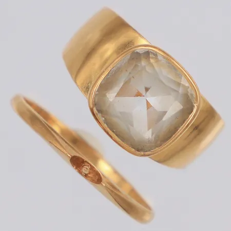 Ringar, defekta, sten saknas, klämd skena, 18K Vikt: 4,2 g