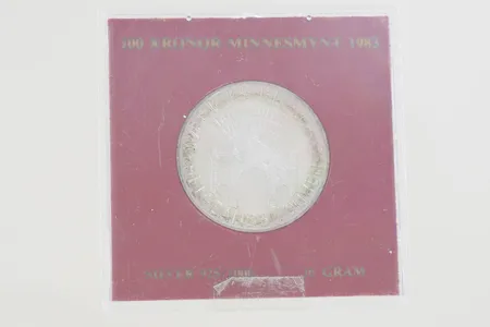 Minnesmynt 100kr 1983, silver 925/1000  Vikt: 16 g