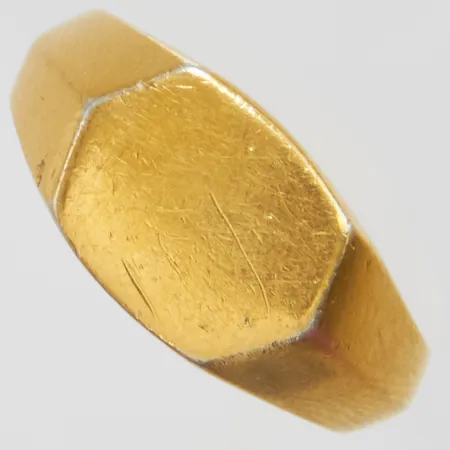 Klackring stl:17¾, bredd: 2,3-9,3mm, mindre repor samt märken, förgyllt silver 925/1000 Vikt: 5,3 g
