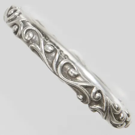 Ring Pandora Regal pattern, stl:18½ (58), bredd: 2,5-2,7mm, silver 925/1000 Vikt: 2,2 g