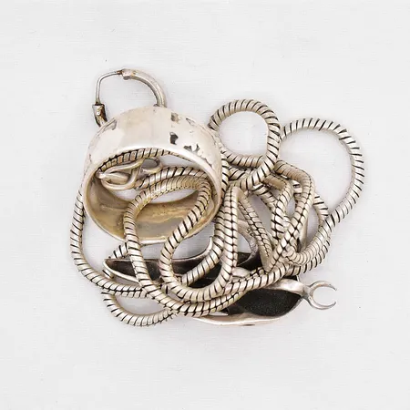 Diverse silver defekter 830/925/1000 Vikt: 37,5 g