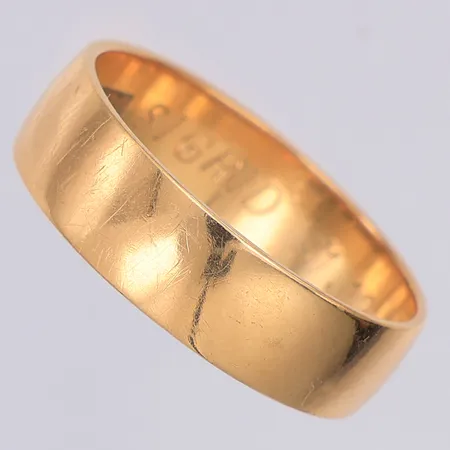 Ring slät stl:19¾, gravyr, 18K Vikt: 5,8 g