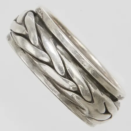 Ring med mönsterdekor stl:19+, bredd: 8,2mm, ytterringen går att snurra, silver 925/1000 Vikt: 8 g