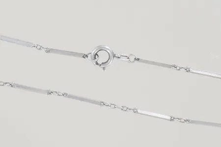 Halskedja längd 51 cm bredd 1 mm, silver Vikt: 6,2 g