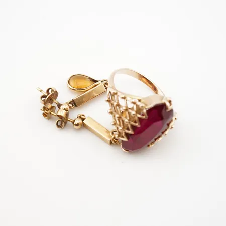 Diverse guld, 14k Vikt: 9,7 g