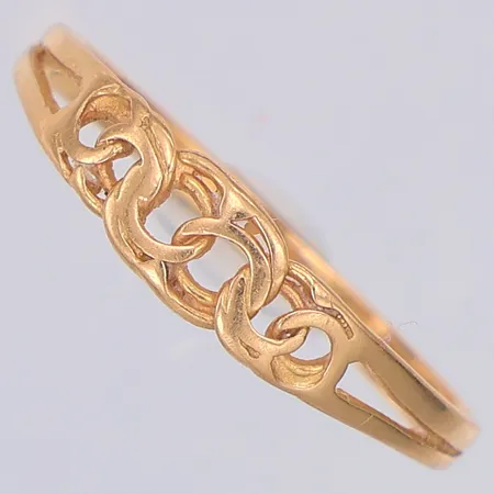 Ring Bismarck stl:17¾, 18K Vikt: 1,1 g