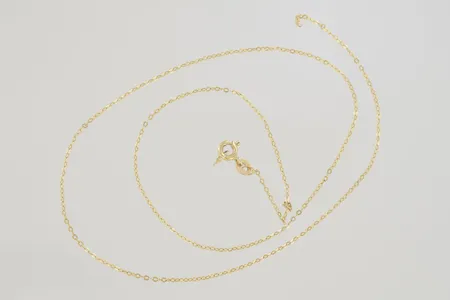 Halskedja, längd 47,5 cm, defekt 18K   Vikt: 1,7 g