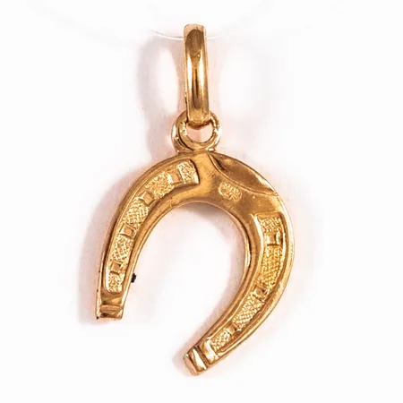 Hänge hästsko bredd 10,3mm längd inkl ögla 18,5mm, 18K 0,7g. 