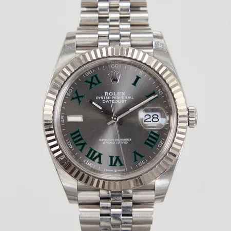 Herrur Rolex Datejust 41 stål automatisk safirglas datum, ref: 126334, serienr: 508E3257, Cal. 3235, verknr: 84U1Z478, boettnr: 2480, jubilelänk ref: 62610, total längd ca 18cm, 2 extra länkbitar, manual, certifikat daterat 2021-06-22, box, ytterkartong