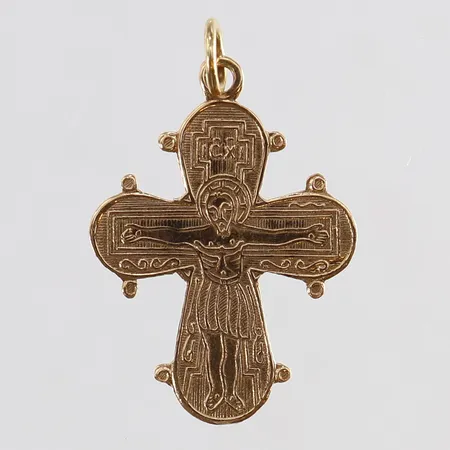 Hänge kors med dekor 26x17mm in k ögla 14K. Vikt: 1,1 g