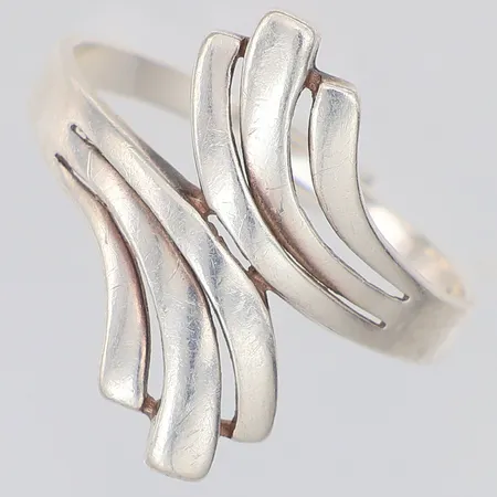 Ring stl:19½, silver 925/1000 Vikt: 2,5 g