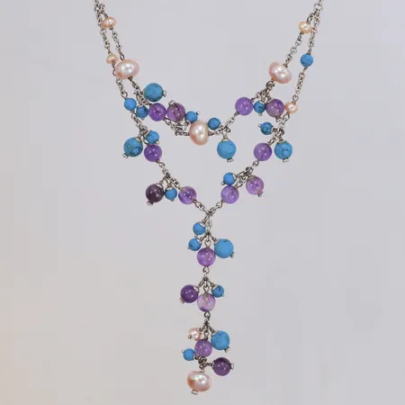 Collier med pärlor och färgade stenar, längd 43cm, 925/1000 silver. Bruttovikt 18,9g Vikt: 18,9 g