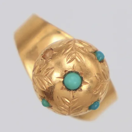 Ring med turkoser stl:15¾, bredd 11mm, 1 sten saknas, 18K Vikt: 3,9 g