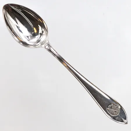 1 Silversked, längd ca 12,5cm, gravyr, 830/1000 silver. Vikt: 13,3 g