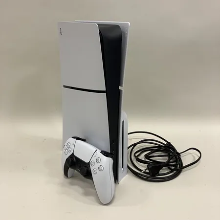 Spelkonsol Sony Playstation 5 PS5 Slim Standard Edition, CFI-2016, 1TB, 1 handkontroll, HDMI-kabel, strömkabel, originalkartong. Skickas med postpaket.