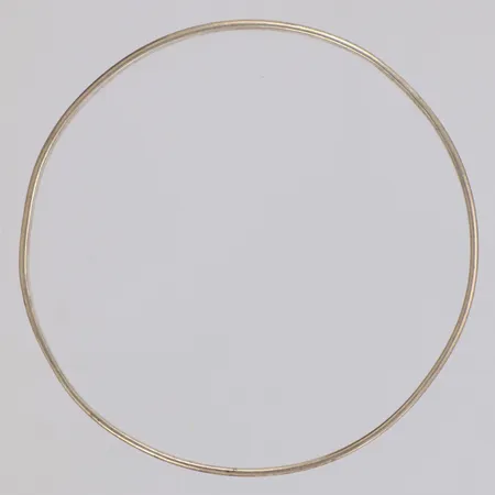 Armring Ø63mm, bredd 2,7mm, Victor Janson, Lindesberg år 1962, lätt buckla, 830/1000 silver Vikt: 6,4 g