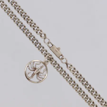 Collier Pansar längd 64cm, med hänge, defekt lås 925/1000 silver Vikt: 26,1 g