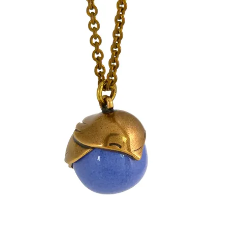 Hänge med tillhörande halsband Finland KAI LINDSTRÖM "Tintti" ur serien Luontoset Kalevala Koru, brons, blått klot (keramik/porslin), hänge längd inkl. ögla 26 mm, bredd 20 mm, klot Ø17,5 mm, kedja längd 70 cm, klot utan anmärkning, vikt 20,2 gram, fint skick
