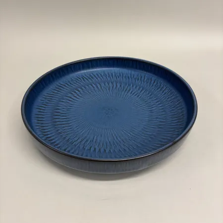 Fat Ø29cm, höjd 5,5cm, Gunnar Nylund (1904-1997) märkt GN Nymölle 50 70 Denmark, blåglaserat stengods