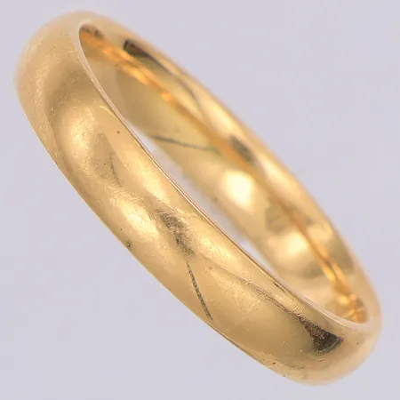 Ring slät stl:21¾, gravyr, 18K Vikt: 8,3 g