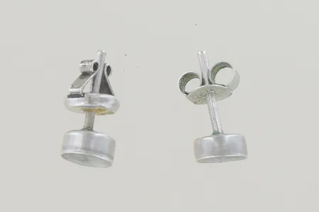 Ett par örhängen bredd 6 mm, silver 1,2gr  Vikt: 1,2 g