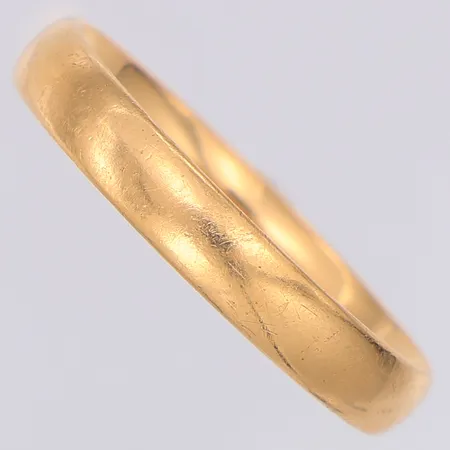 Ring slät stl:21, svag gravyr, 18K Vikt: 4,5 g