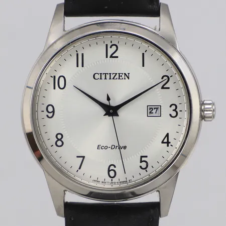 Herrur Citizen Eco-Drive, Ø40mm stål, datum, ref.nr J810-S095662, serienr.442380411, originalband i svart skinn