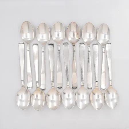 13 Dessertskedar modell Rosenholm längd 15cm silver 830/1000 Vikt: 326,3 g