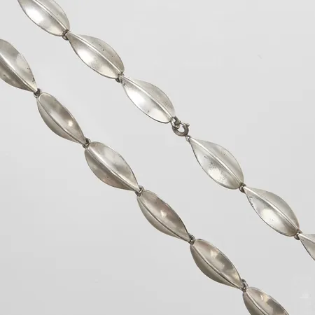 Collier med bladmotiv längd: 35,8cm, bredd: 2,5-10,5mm, silver 925/100 Vikt: 16,4 g