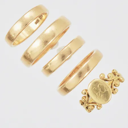 Diverse ringar, stl 17-20, gravyrer, 18K. Vikt: 22,3 g