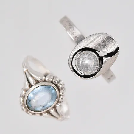 2 Ringar stl:16¼ skev skena en ställbar silver 830/925/1000 Vikt: 4,7 g