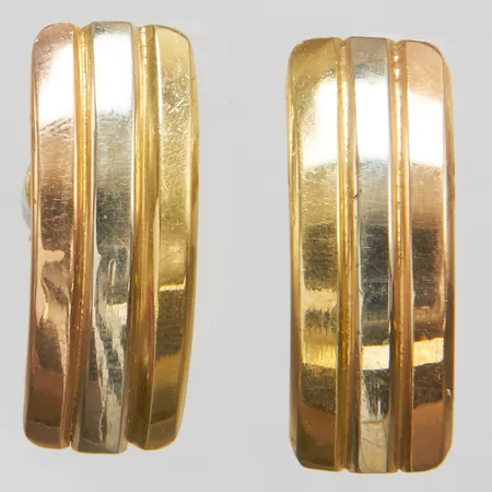 Örhängen trefärgade längd ca.20,5mm, skeva stift, 18K Vikt: 5,3 g