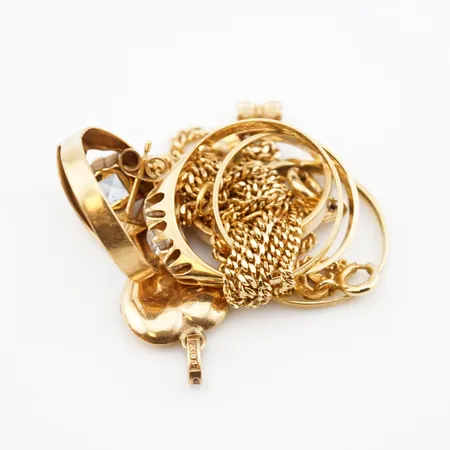 Diverse guld, 18k Vikt: 16,2 g