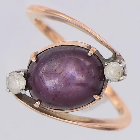 Ring stjärnsafir vita stenar stl:18½, saknar stämplar, 14K Vikt: 4,9 g