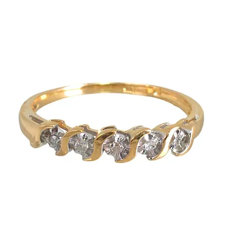 Diamantring i 18K guld Guldfynd (GFAB), Diamanter 5 x 0,003ct, stl:18¼ mm, bredd 1,3 - 3,3 mm Vikt: 1,9 g