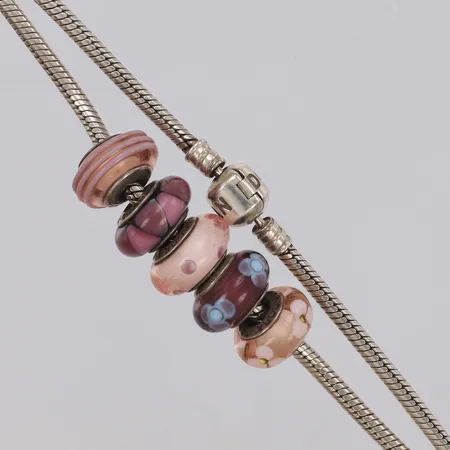 Collier Pandora med 5 berlocker, längd 46cm, 925/1000 silver Vikt: 43,8 g