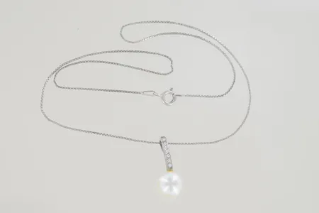 Halskedja med pärla Längd 41/2,5 cm, silver 925/1000 Vikt: 2,6 g