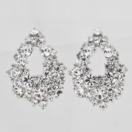 Örhängen Alice earrings Lily and Rose längd ca 29mm bredd 22mm vita kristaller vitmetall