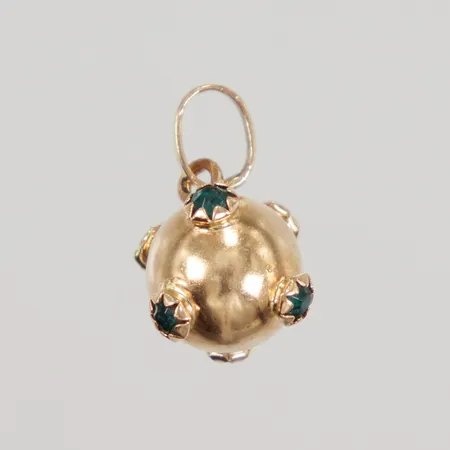 Hänge boll med gröna stenar, 15mm, 18K Vikt: 1,4 g