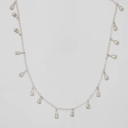 Collier Maria Nilsdotter "Sirens tears", ställbar längd 40,5-45cm, bredd 2-14mm, silver 925/1000 Vikt: 26,4 g